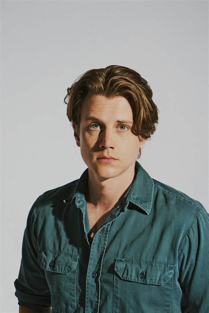 Alex Saxon Biography, Age, Height, Wife, Net Worth, Family