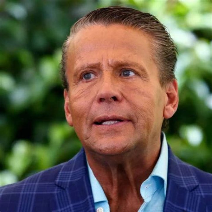 Alfredo Adame biografía, edad, altura, esposo, net worth, familia