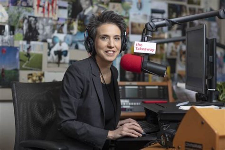 Amy Walter Biography, Age, Height, Husband, Net Worth, Family
