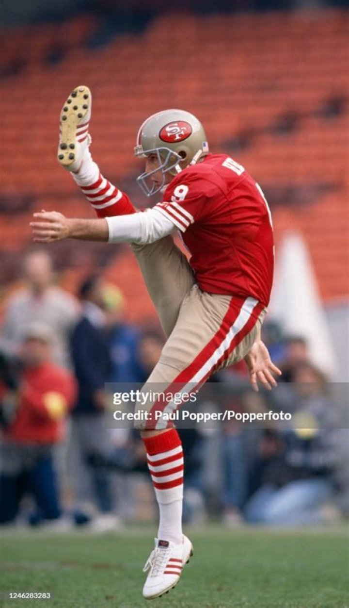 Barry Helton Biography, Age, Height, Wife, Net Worth, Family