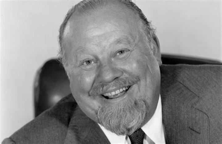 Burl Ives Biography, Age, Height, Wife, Net Worth, Family