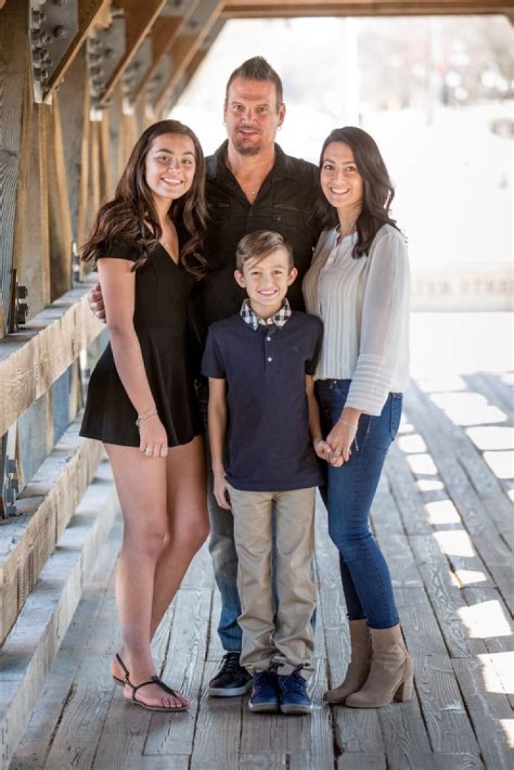 Dan Donegan biografía, edad, altura, esposo, net worth, familia