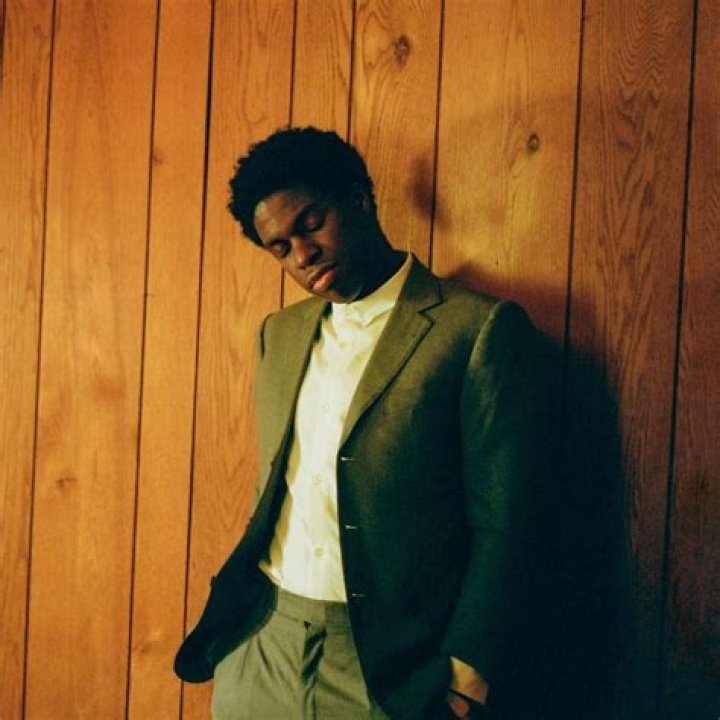 Daniel Caesar Biography, Age, Height, Wife, Net Worth, Family