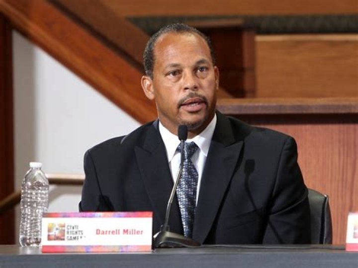 Darrell Miller Biography, Age, Height, Wife, Net Worth, Family