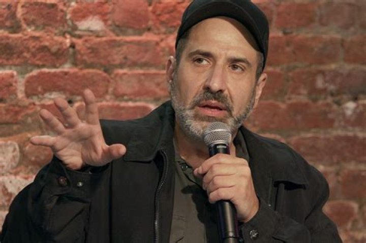 Dave Attell Biography, Age, Height, Wife, Net Worth, Family
