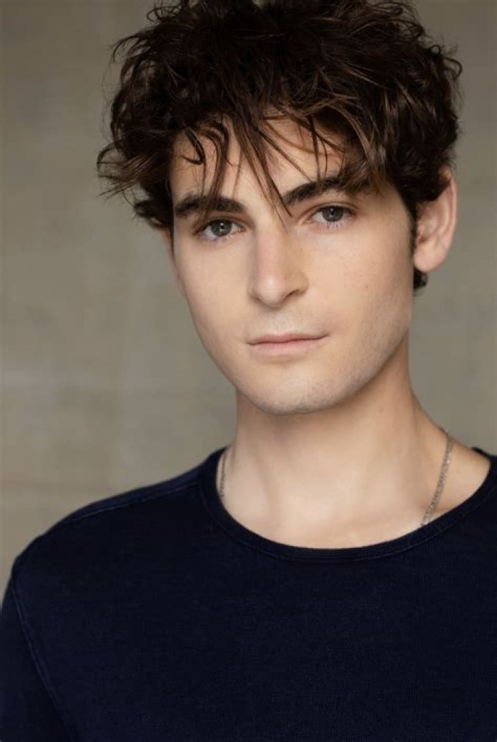 David Mazouz Biography, Age, Height, Wife, Net Worth, Family