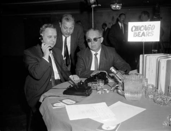 George Halas Jr. Biography, Age, Height, Wife, Net Worth and Family