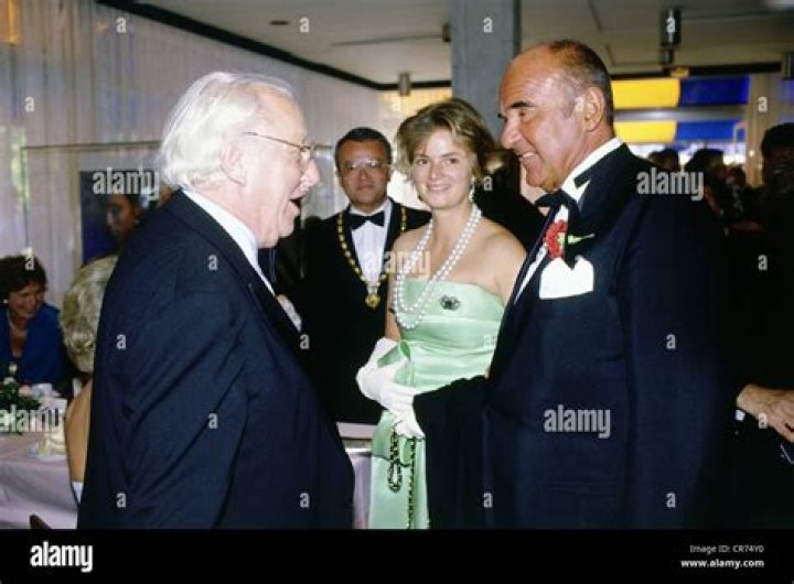 Gloria, Princess of Thurn and Taxis Biography, Age, Height, Husband, Net Worth, Family