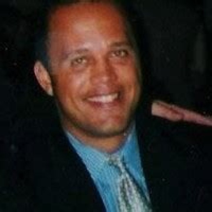 Hank Lott Biography, Age, Height, Wife, Net Worth, Family