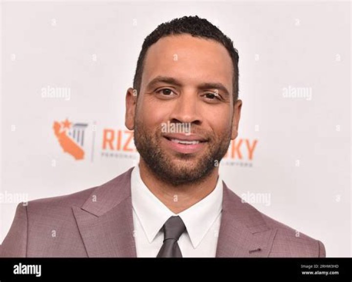 James Loney biografía, edad, altura, esposo, net worth, familia