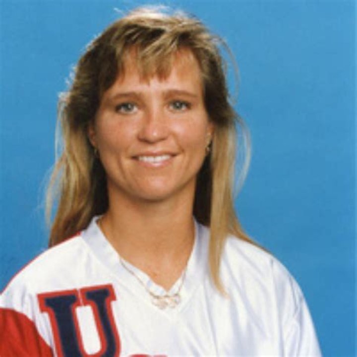 Julie Smith Biography, Age, Height, Husband, Net Worth, Family