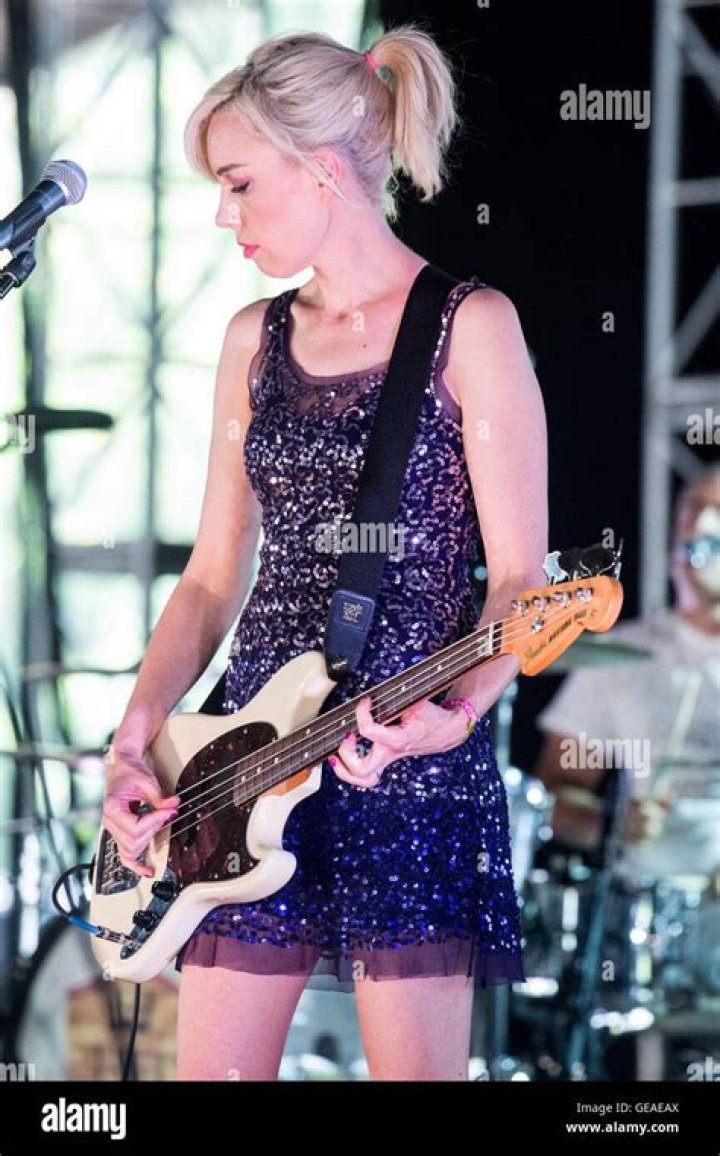 Kathi Wilcox Biography, Age, Height, Husband, Net Worth, Family