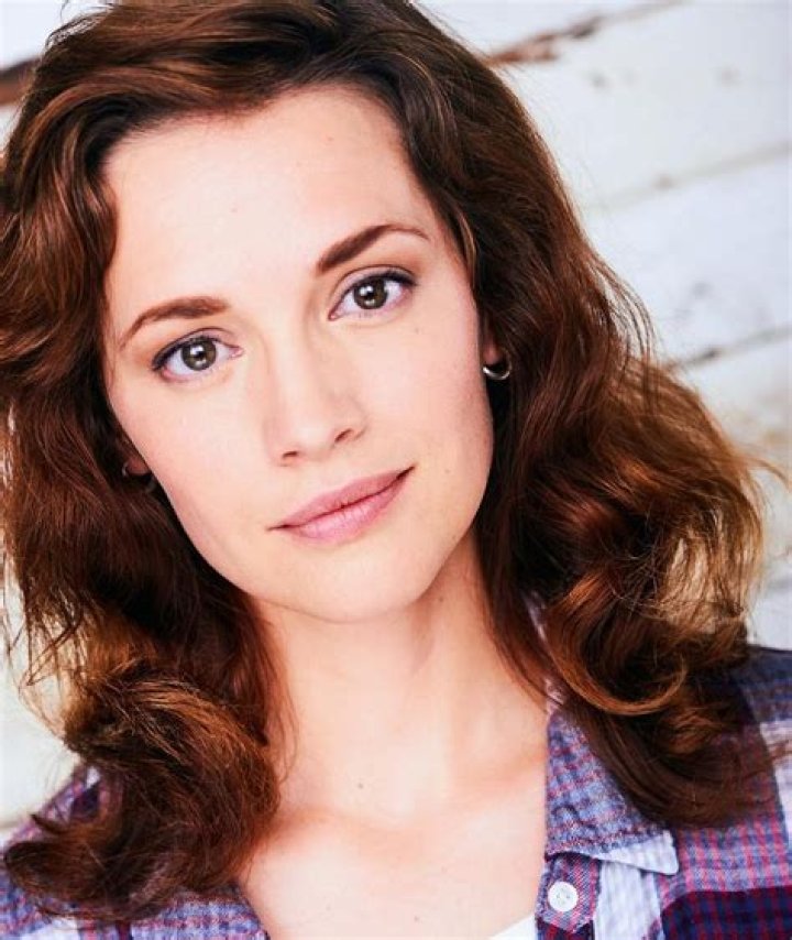 Kerry Knuppe Biography, Age, Height, Husband, Net Worth, Family