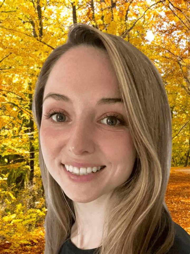 Laura Harvey Biography, Age, Height, Husband, Net Worth, Family