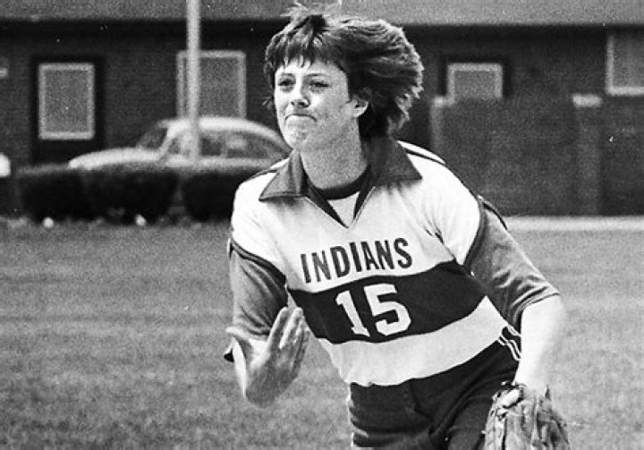 Leigh Curl Biography, Age, Height, Husband, Net Worth, Family