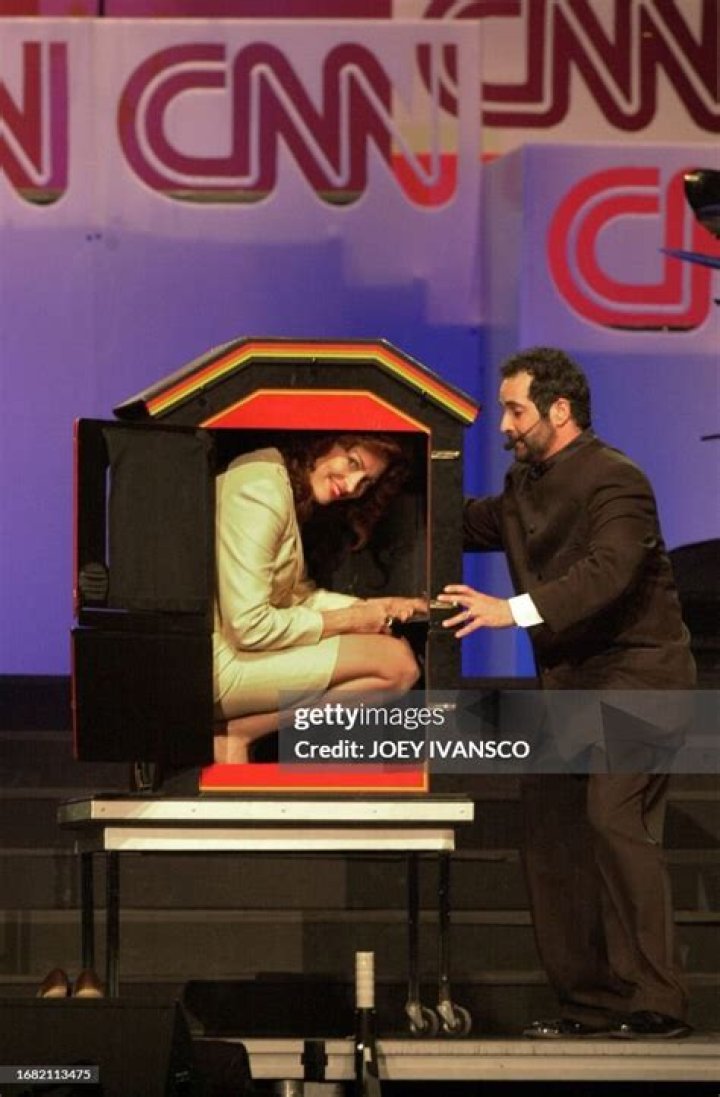 Lynne Russell Biography, Age, Height, Husband, Net Worth, Family