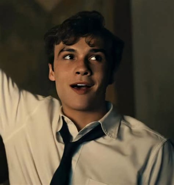 Marcus Lopez Biography, Age, Height, Wife, Net Worth, Family