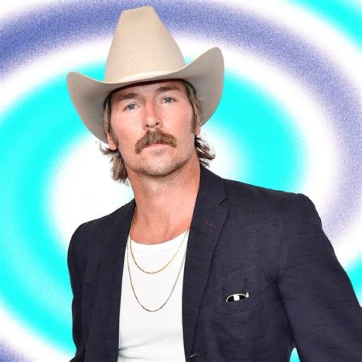 Mark Wystrach Biography, Age, Height, Wife, Net Worth, Family