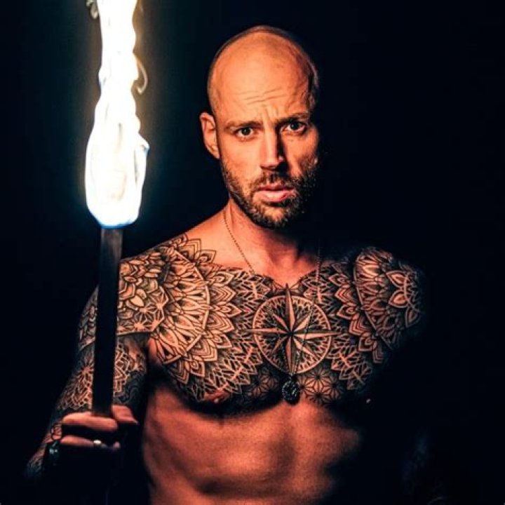 Mike Corey Biography, Age, Height, Wife, Net Worth, Family