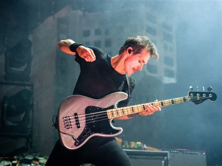 Mikey Way biografía, edad, altura, esposo, net worth, familia