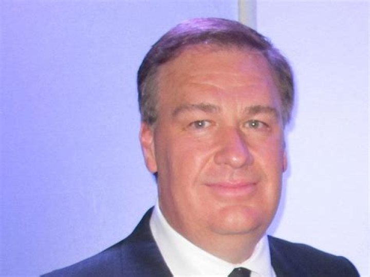 N. Murray Edwards Biography, Age, Height, Wife, Net Worth, Family