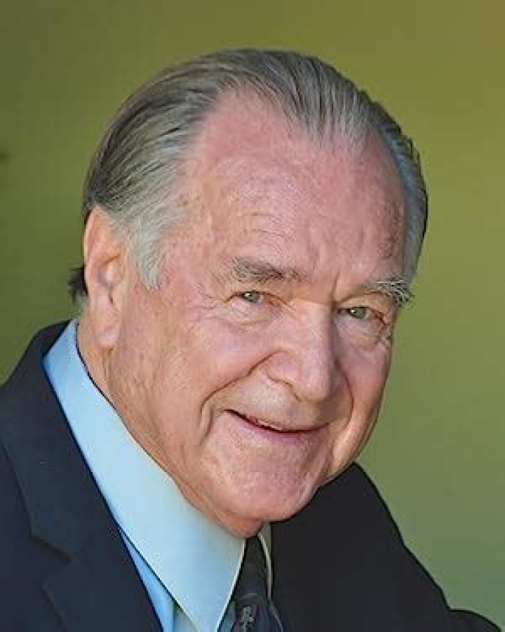 Newell Alexander Biography, Age, Height, Wife, Net Worth, Family