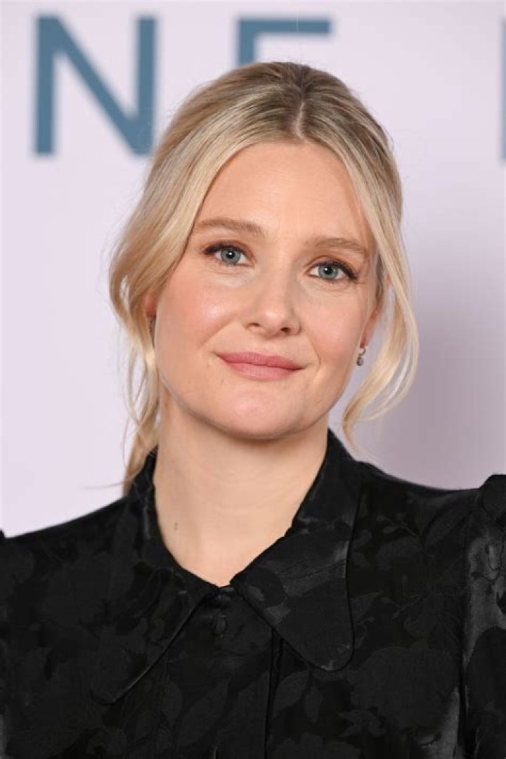 Romola Garai Biography, Age, Height, Husband, Net Worth, Family