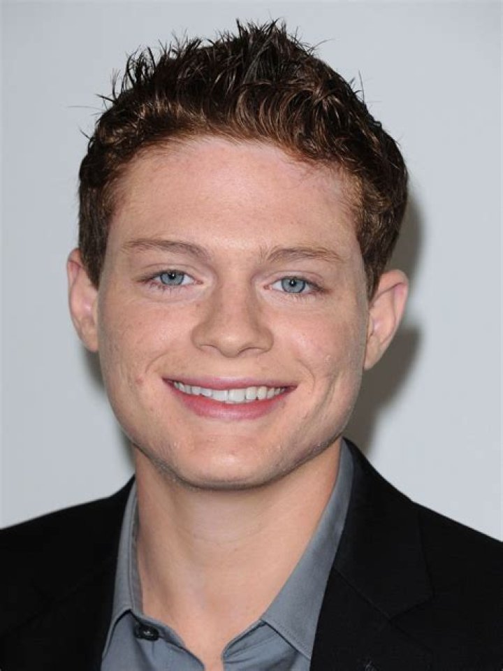 Sean Berdy Biography, Age, Height, Wife, Net Worth, Family