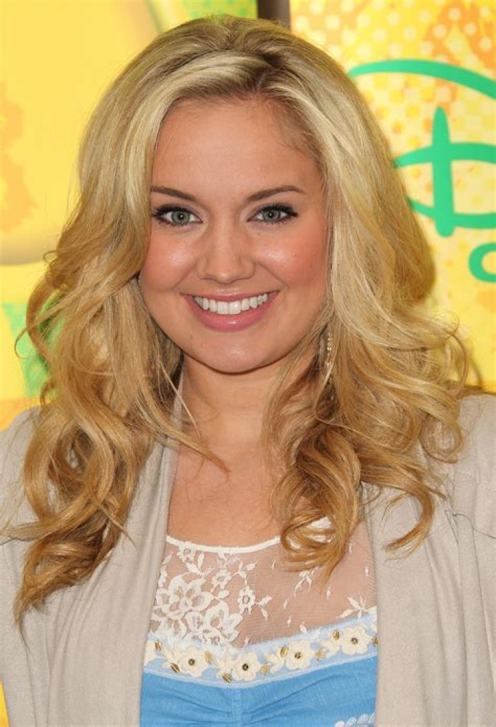 Tiffany Thornton Biography, Age, Height, Husband, Net Worth, Family