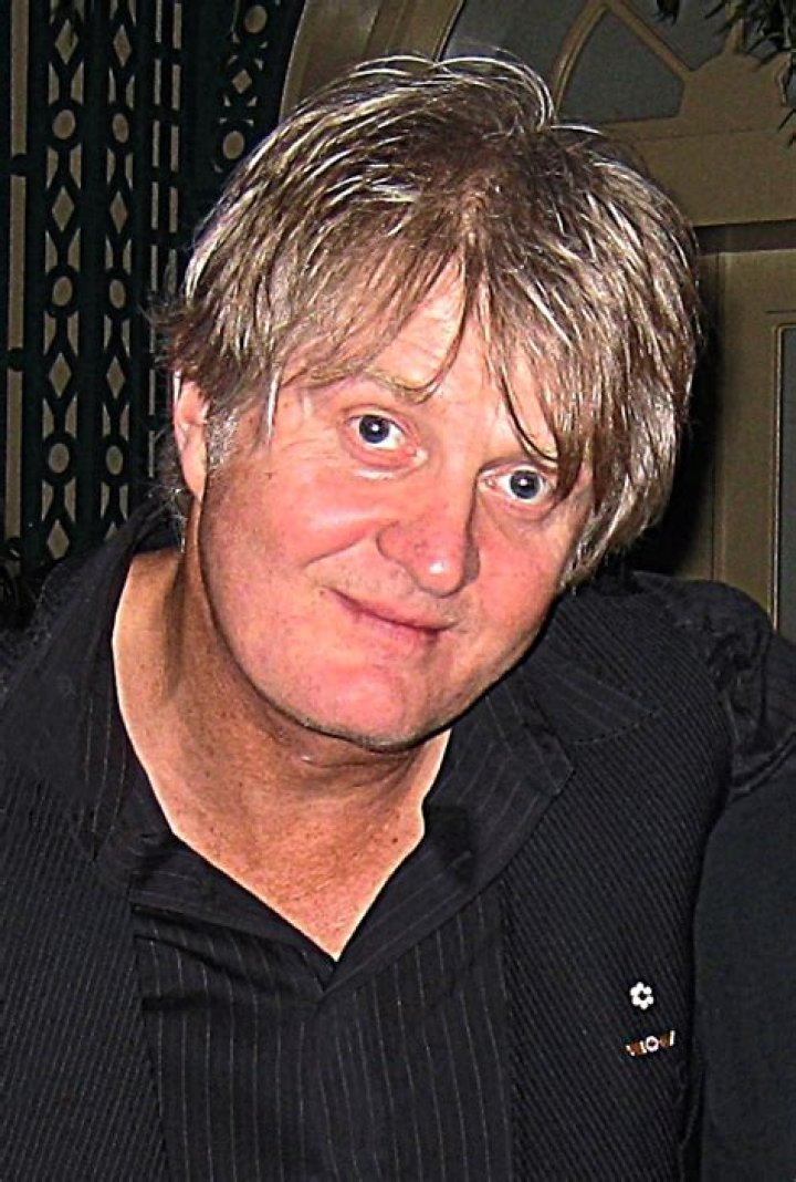 Tom Cochrane Biography, Age, Height, Wife, Net Worth, Family