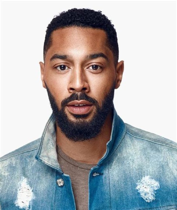 Tone Bell Biography, Age, Height, Wife, Net Worth, Family