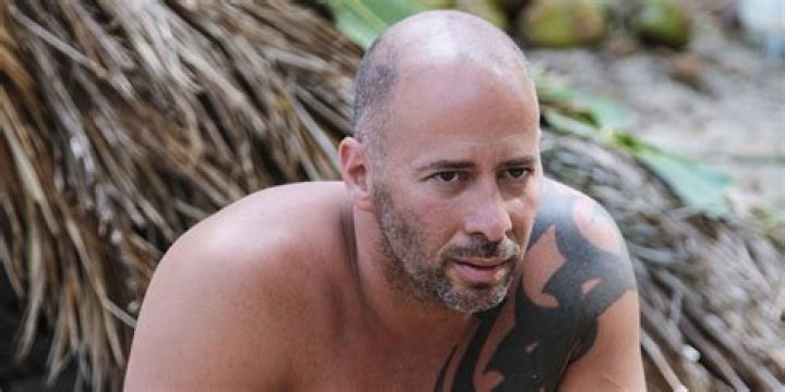Tony Vlachos biografía, edad, altura, esposo, net worth, familia
