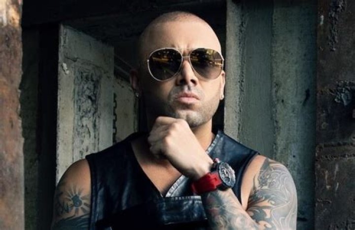 Wisin Biography, Age, Height, Wife, Net Worth, Family